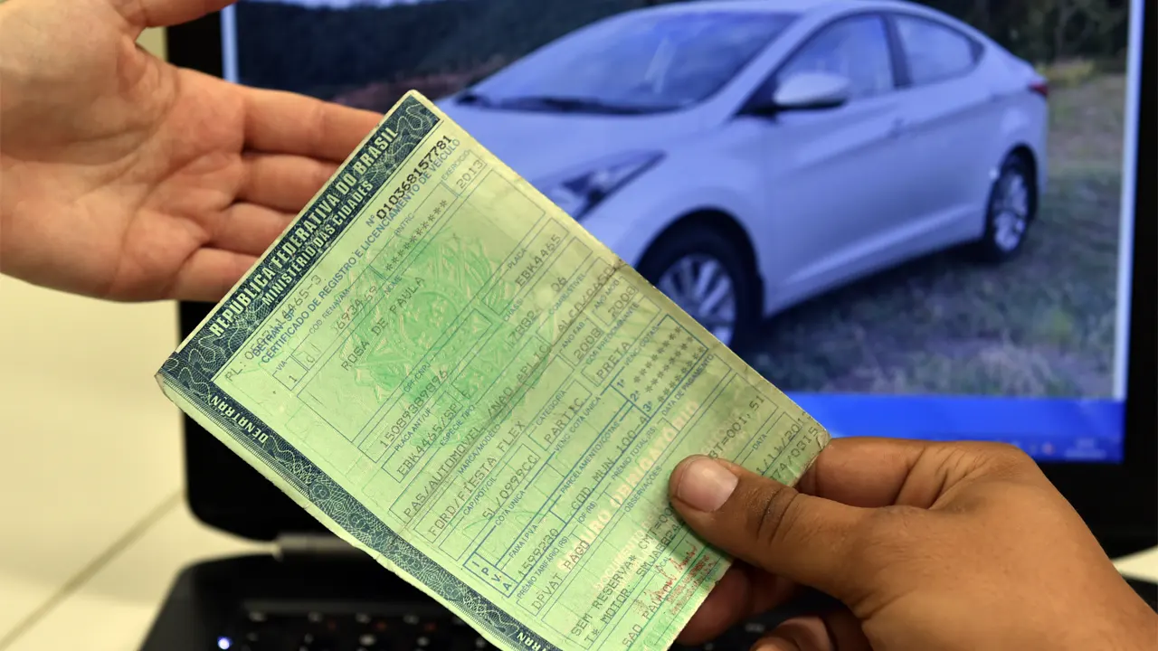 Carro de leilão têm documento Como regularizar um veículo de leilão