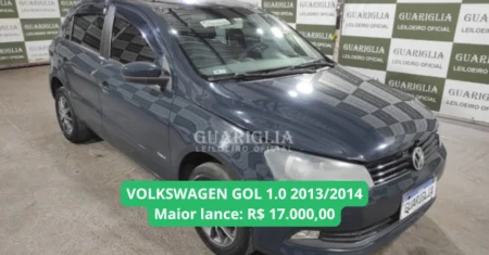 VOLKSWAGEN GOL 1.0 modelo 2014 em leilão com maior lance de R$ 17.000,00, com direção hidráulica, ar condicionado, vidros e travas elétricos